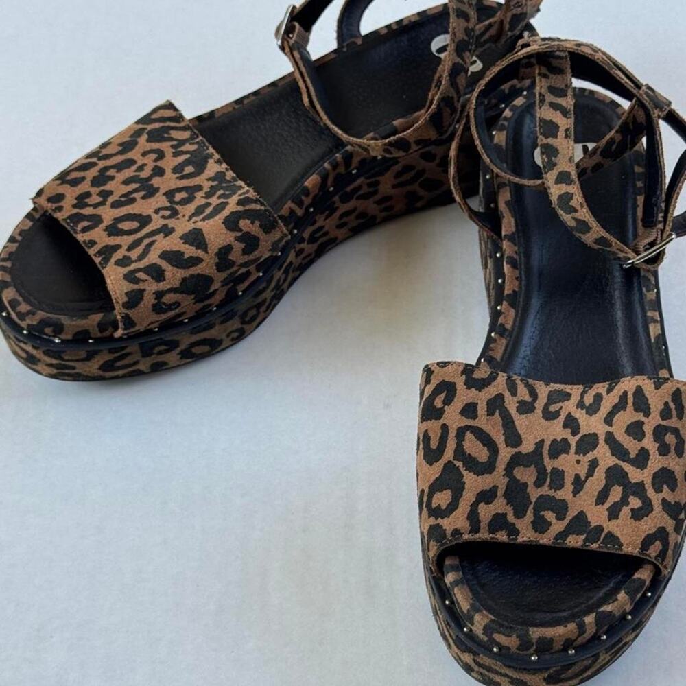 Gianni bini leopard print platform
